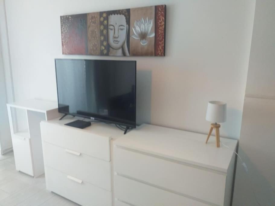 Studio Meuble Wifi A Proximite Du Tram Castelnau-le-Lez Dış mekan fotoğraf